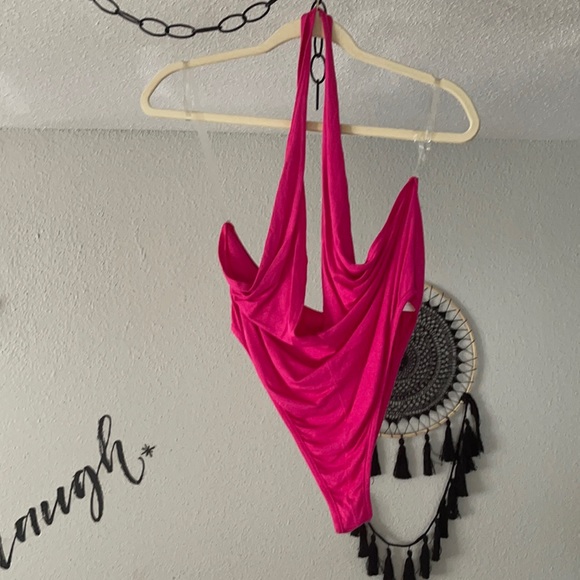 “Vintage” Hollywood Chic 🌹 one piece (L) - Picture 1 of 1